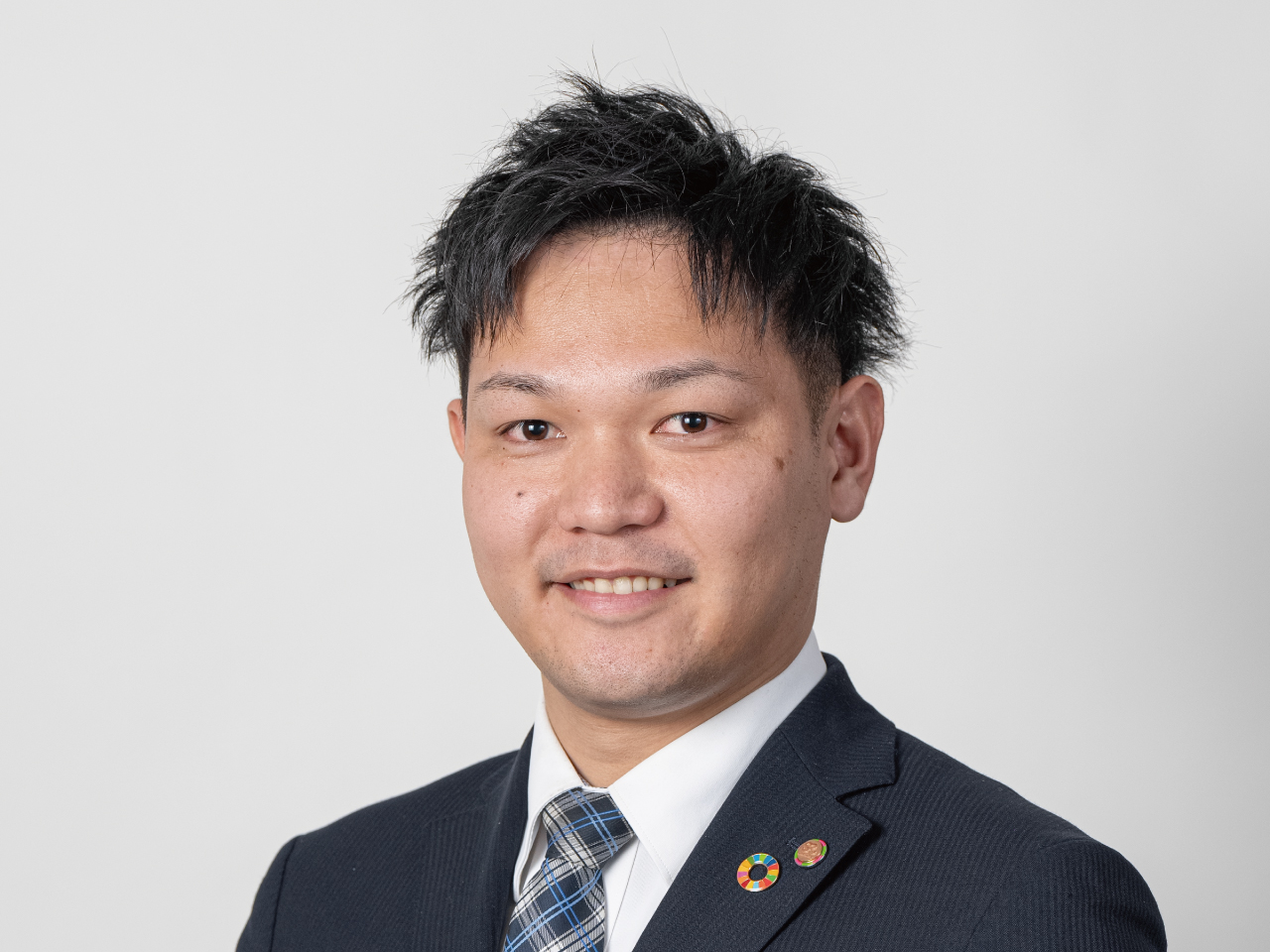 担当：中川　駿